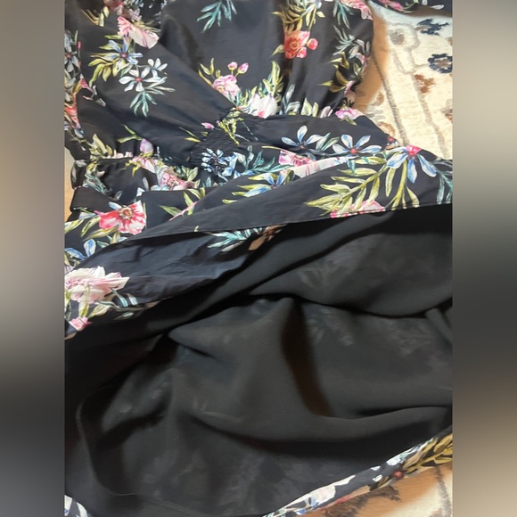 Intermix Black Floral Print Off the Shoulder Belted Mini Dress size Small - Picture 7 of 10